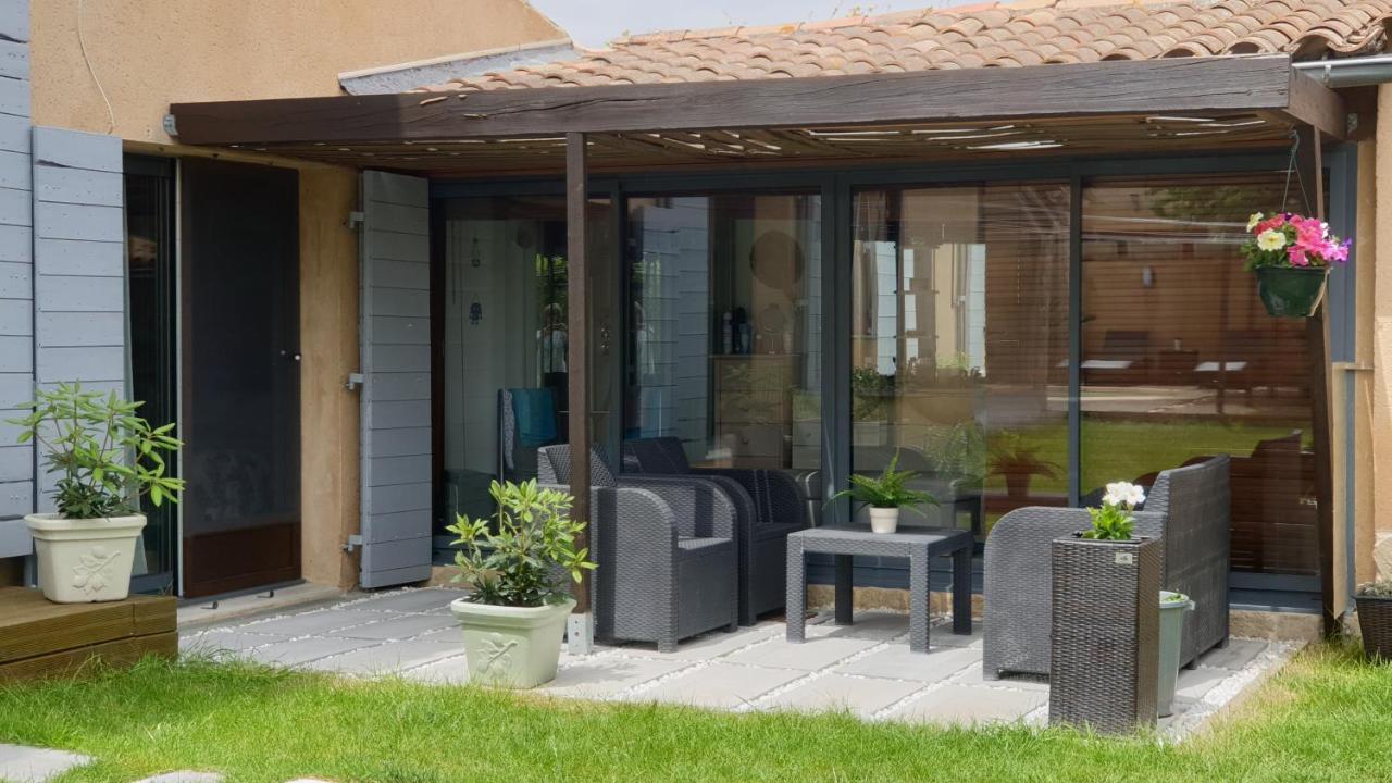 Le Jardin D'Ivana Chambres D'Hotes B&B Avec Piscine Chauffee Oppède Eksteriør billede
