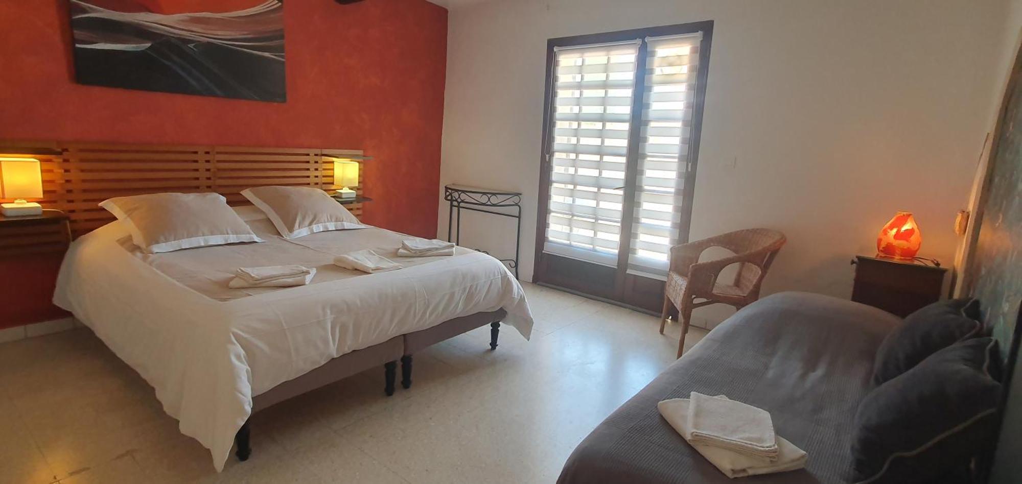 Le Jardin D'Ivana Chambres D'Hotes B&B Avec Piscine Chauffee Oppède Eksteriør billede