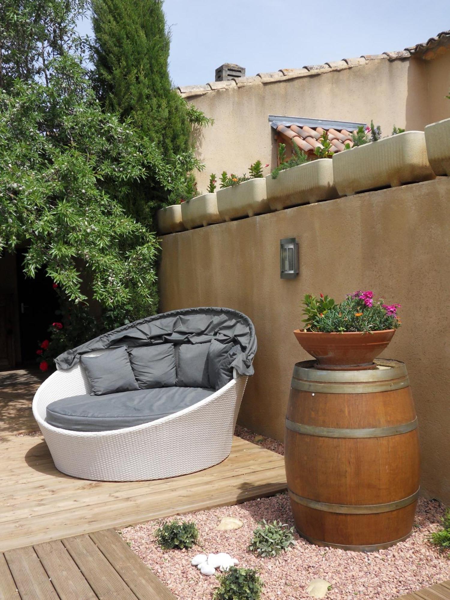 Le Jardin D'Ivana Chambres D'Hotes B&B Avec Piscine Chauffee Oppède Eksteriør billede
