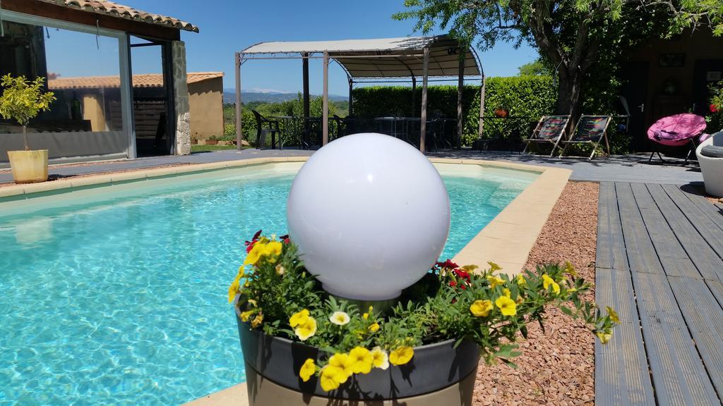 Le Jardin D'Ivana Chambres D'Hotes B&B Avec Piscine Chauffee Oppède Eksteriør billede