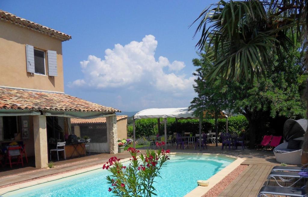 Le Jardin D'Ivana Chambres D'Hotes B&B Avec Piscine Chauffee Oppède Eksteriør billede